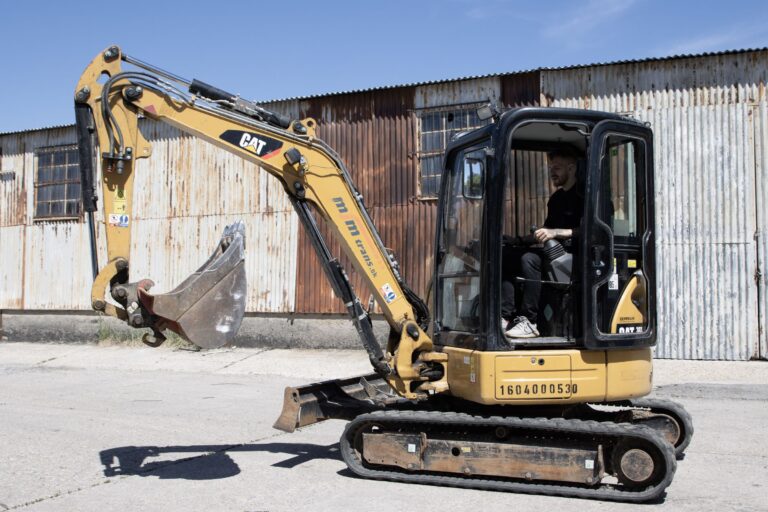 Minirýpadlo CAT 303.5E